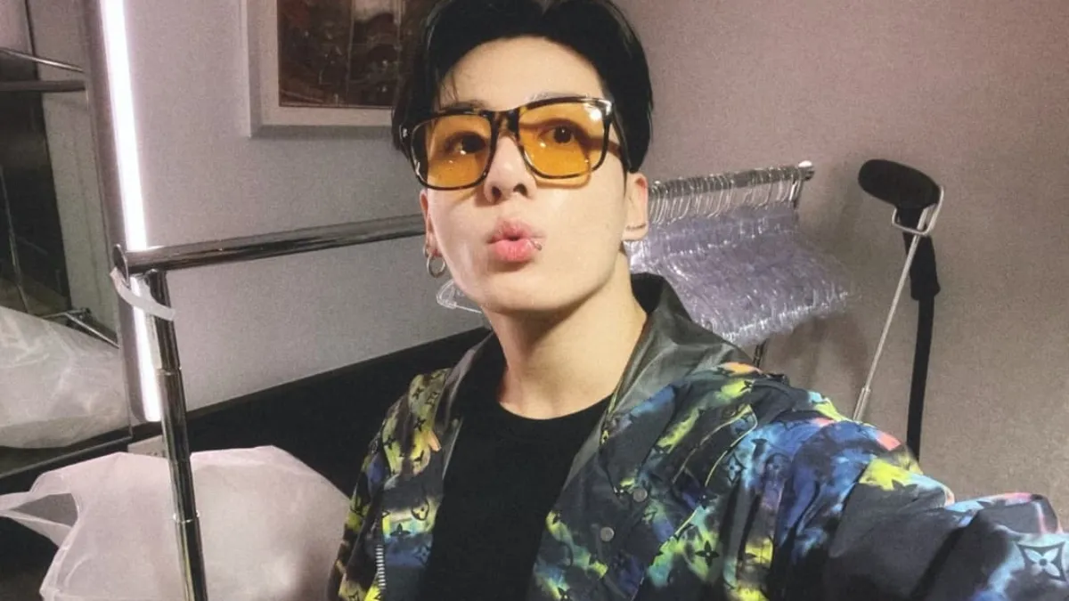 bts-jungkook-dominates-billboard-main-charts-with-his-solo-hits-seven-standing-next-to-you-kpop-never-let-go